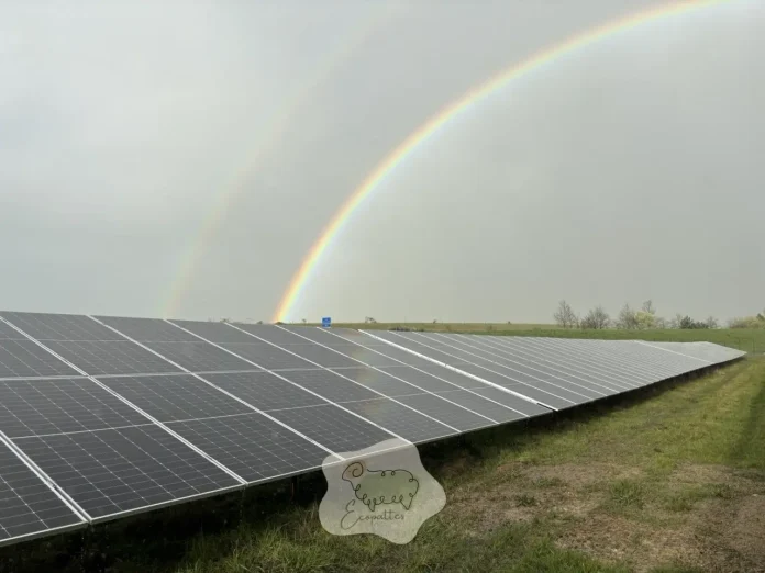 ecopaturage-panneaux-solaires-ecopattes ecopaturage-panneaux-solaires-ecopattes
